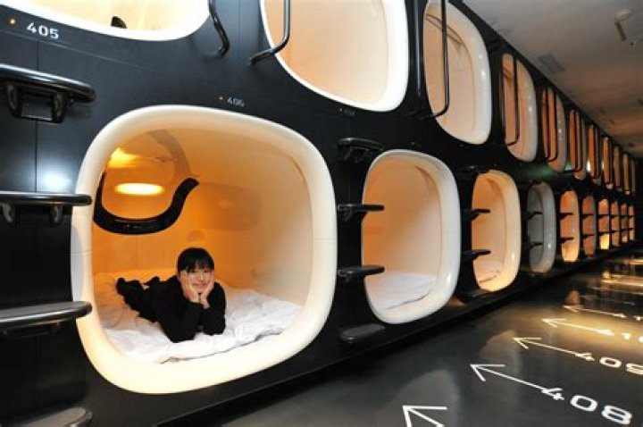 Capsule hotel - How To Discuss