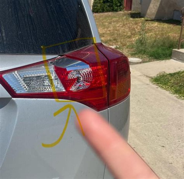 Does Insurance Cover Broken Tail Light