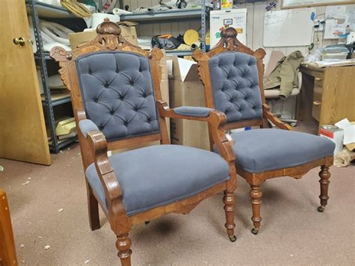 Furniture reupholstery near me - How To Discuss