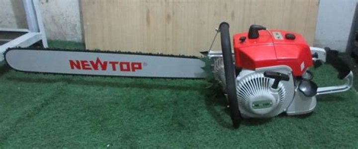 Gas Chainsaw With Electric Start