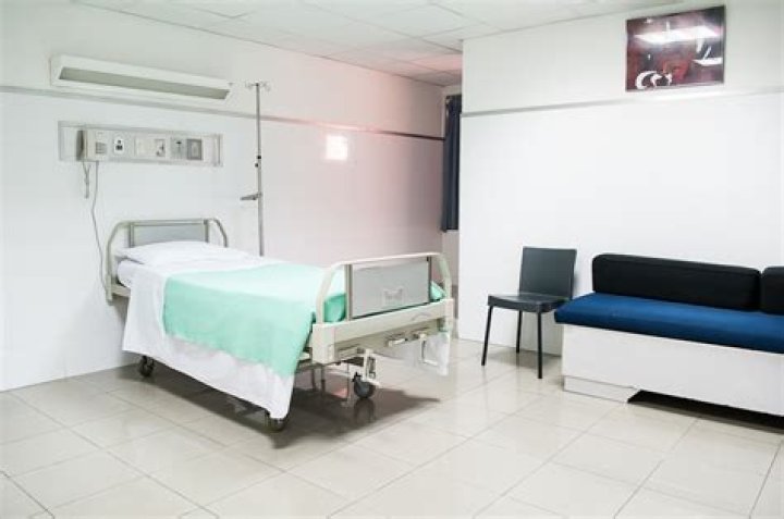 Hospital Ice Chips - How To Discuss