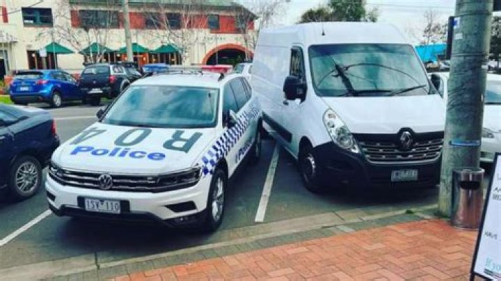 Illegal parking - How To Discuss