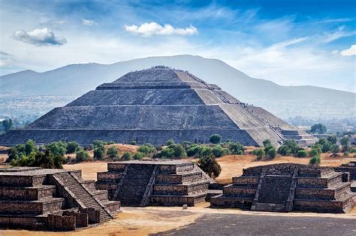 What Did The Aztecs Do In Their Spare Time