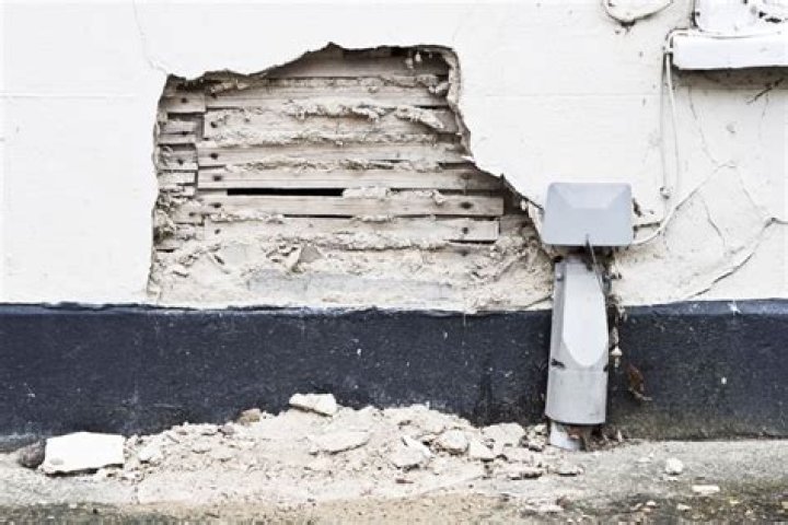 What does Asbestos look like?