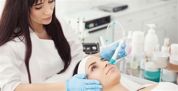 What is an aesthetician - How To Discuss
